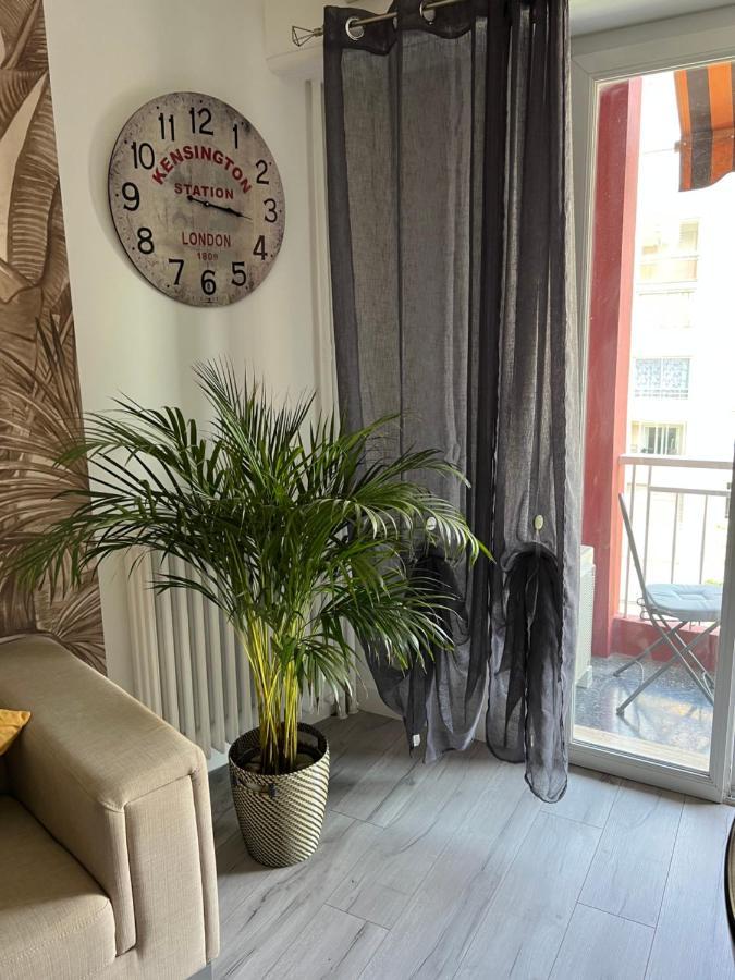 Gorgeous 2 Bedrooms * Nice